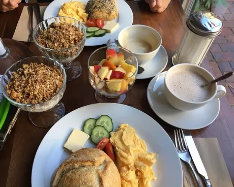 Frühstücken gehen