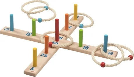goki 56801 - Ringwurfspiel mit 6 Sisalringen, Holz-Geschicklichkeitsspiel, 49x49cm, MADE IN GERMANY, Familienspaß, Koordinationstraining, 7er Set, ab 3 Jahre: Amazon.de: Spielzeug