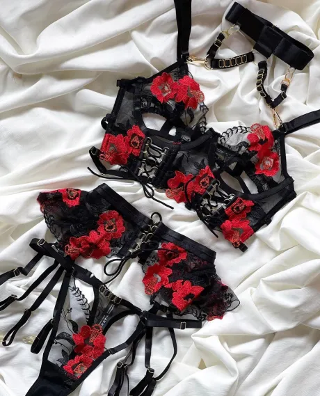 Set Alina – Made Nude Lingerie
