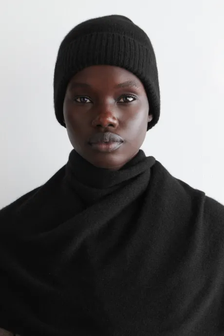 BEANIE AUS KASCHMIR - SCHWARZ | COS